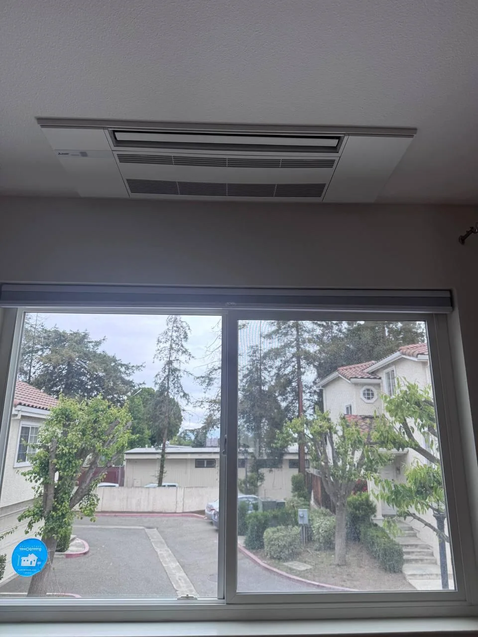 Ceiling cassette installation
